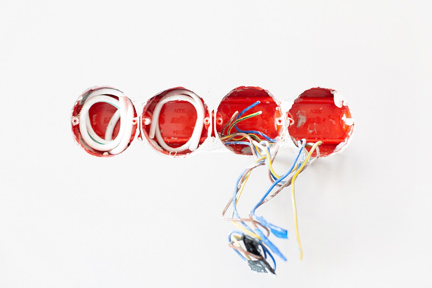 bright cables 1400x933