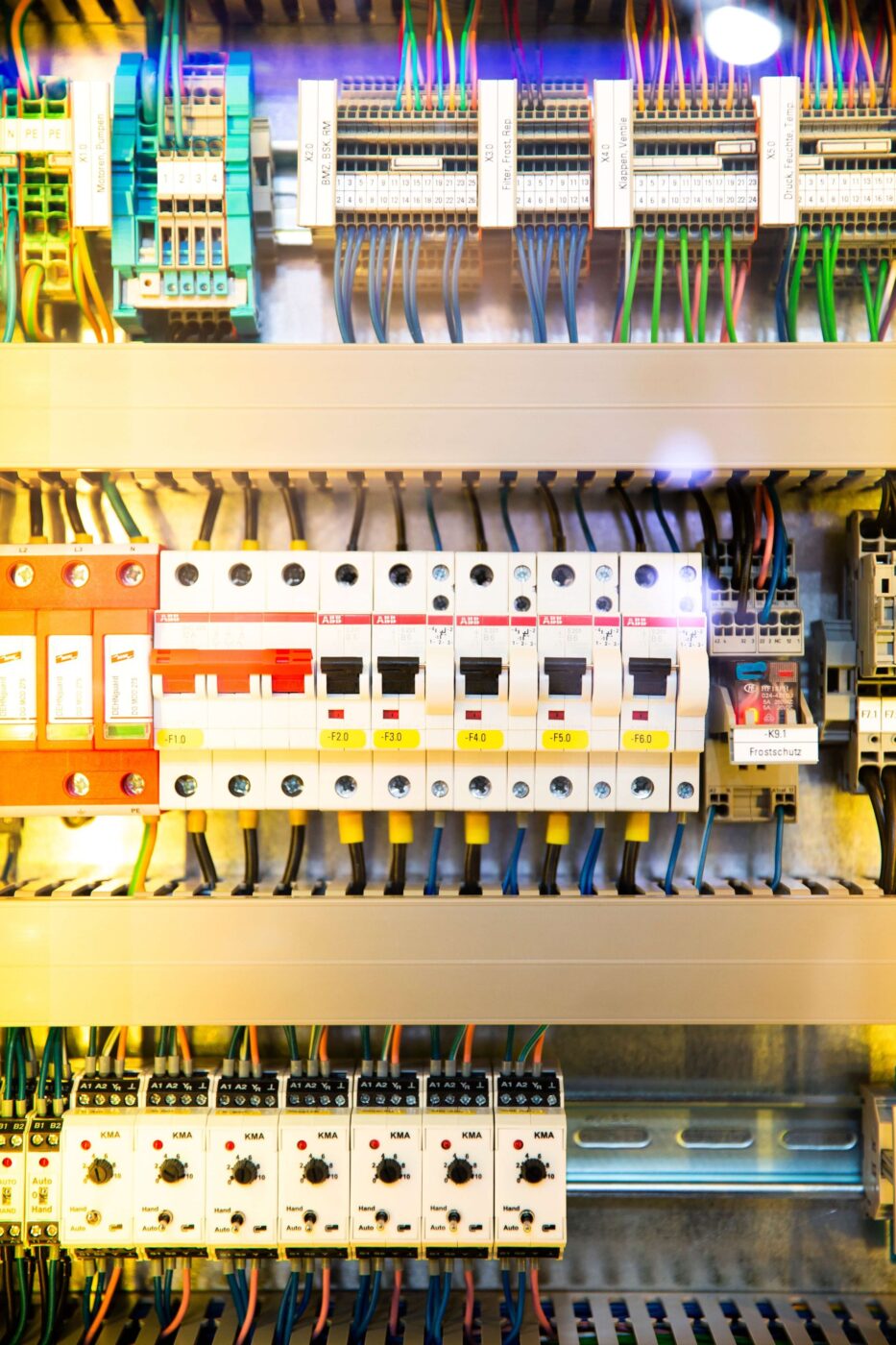 24 hour electrician 2 933x1400